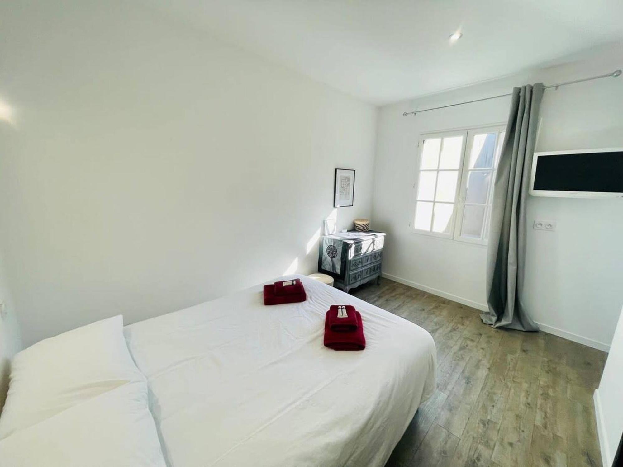 Hotel Particulier Refait A Neuf Hypercentre - Wifi La Rochelle  Exteriör bild